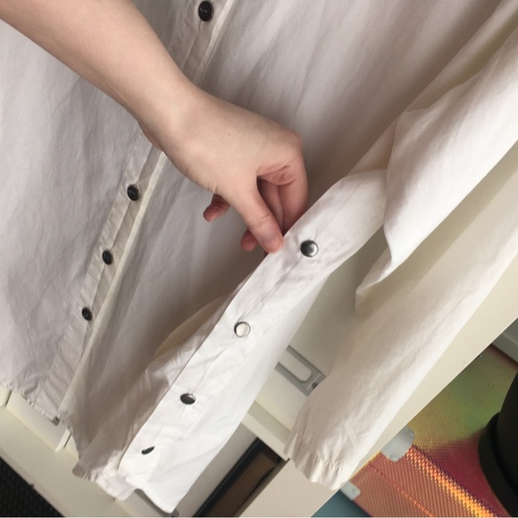 ❤️CAPRI Long White Shirt - Picture 3 of 5